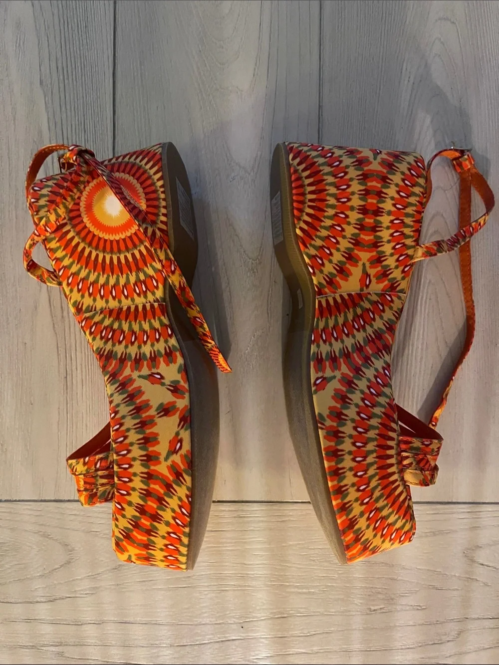 Unload Sunburst Orange Pattern Platform Sandals with Ankle Strap